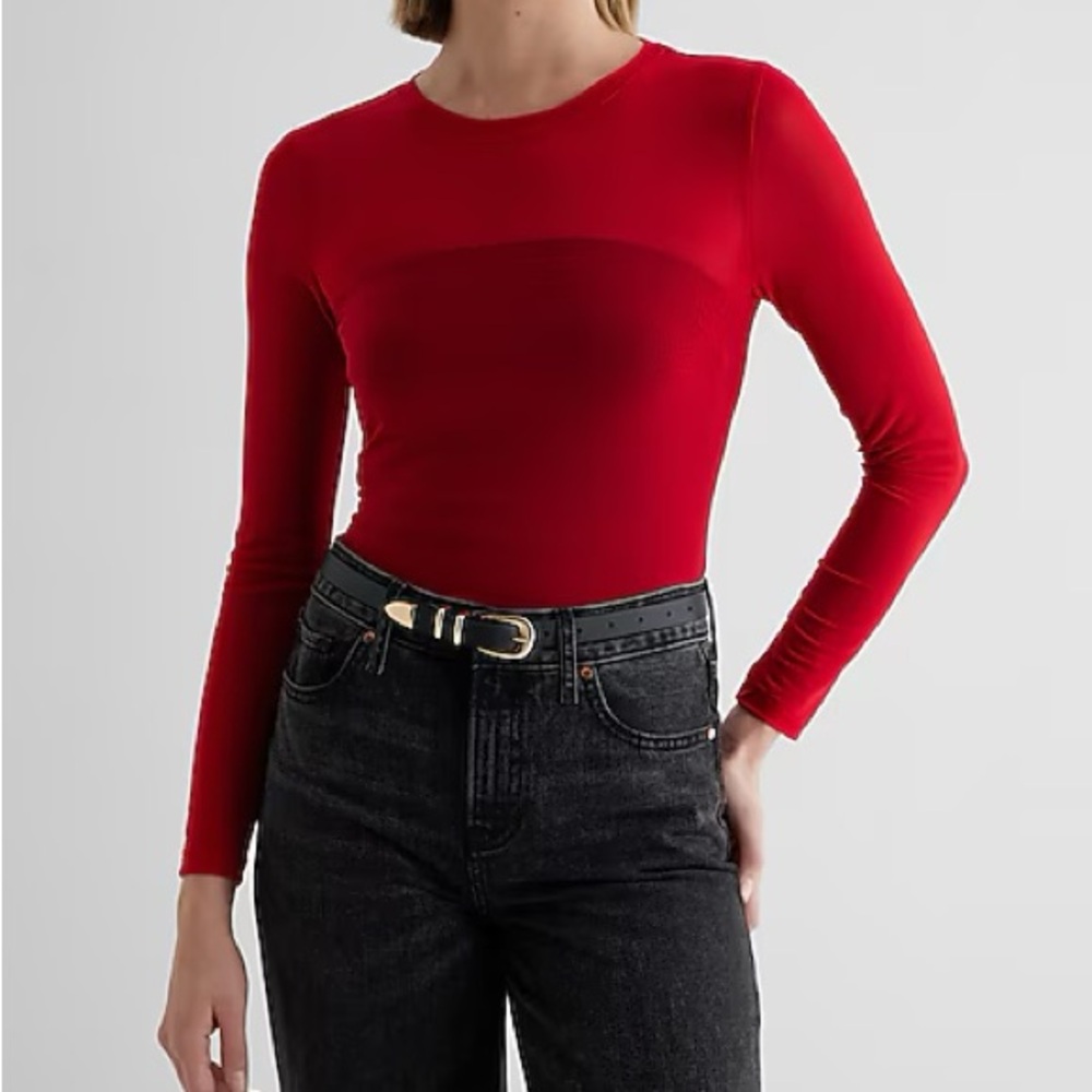 Fitted Mesh Crew Neck Long Sleeve Tee